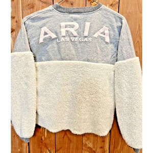MGM Resorts Aria Las Vegas Spirit Jersey Women’s M Cropped Fleece Sherpa